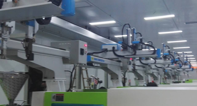 ·�c(di��n)ȡƿ�ߙC(j��)е��